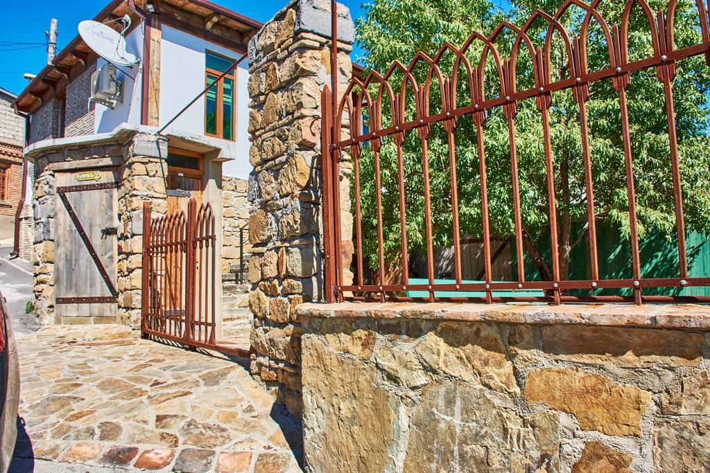 Guest House Savane Gori Exterior photo